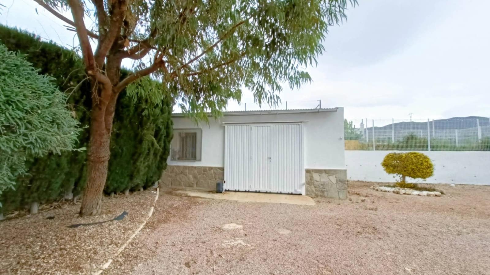 3 soveværelse Finca/Landehus til salg i Albatera med swimmingpool garage - € 259.950 (Ref: 9449711)