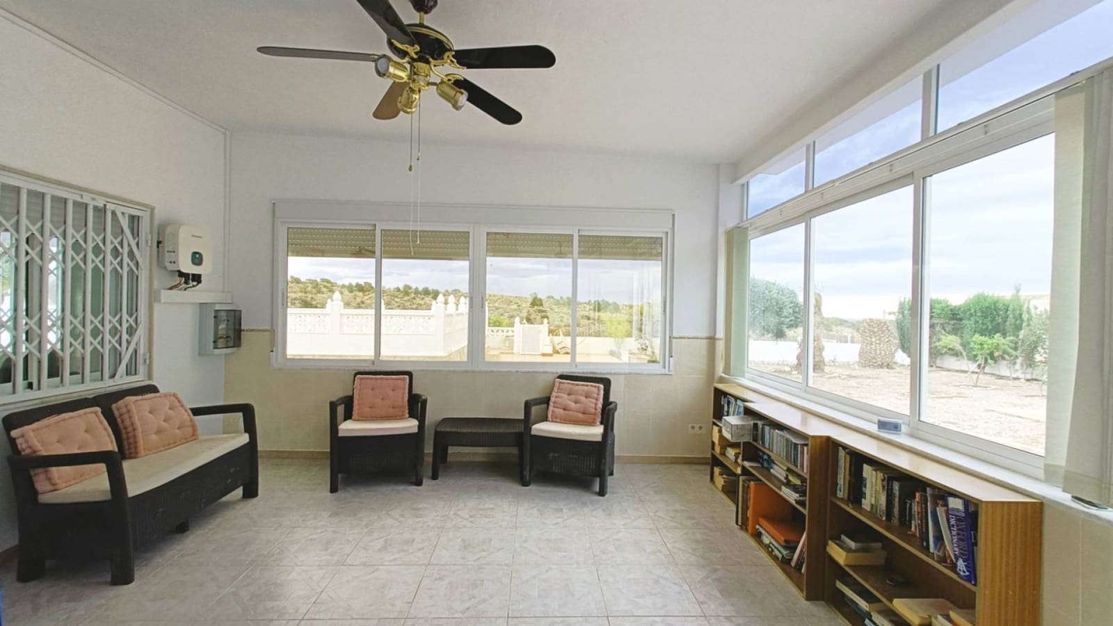 3 soveværelse Finca/Landehus til salg i Albatera med swimmingpool garage - € 259.950 (Ref: 9449711)