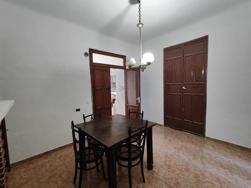 6 makuuhuone Rivitalo myytävänä paikassa La Nora - 220 000 € (Ref: 9622659)