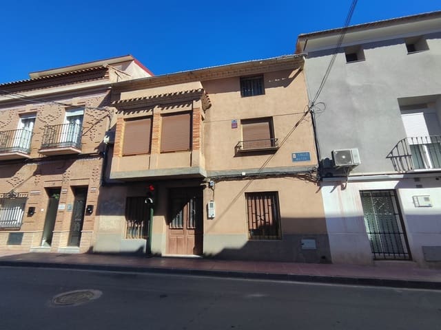 6 makuuhuone Rivitalo myytävänä paikassa La Ñora, Murcia kaupunki - 220 000 € (Ref: 9622659)