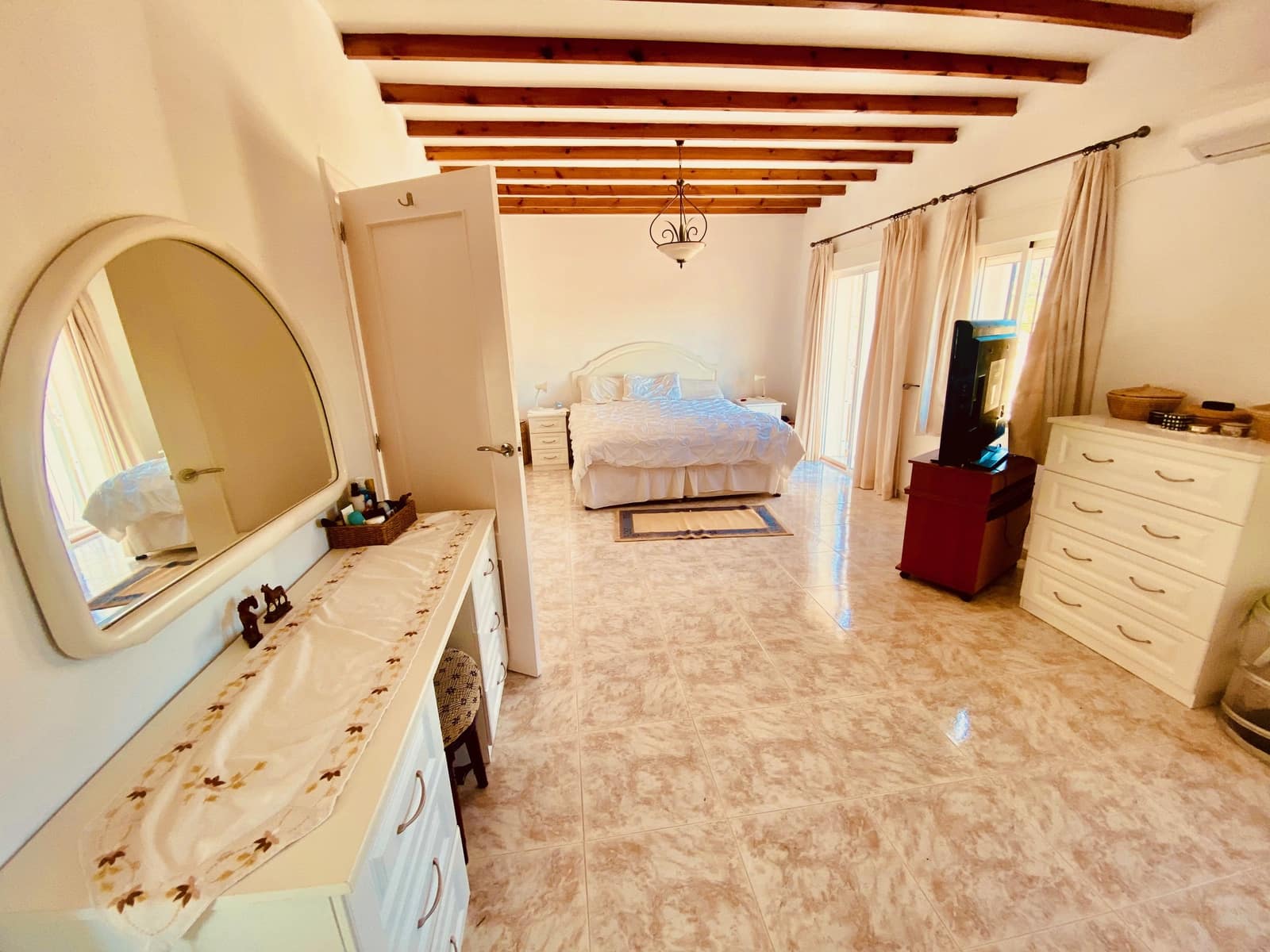 5 Zimmer Villa zu verkaufen in Barbarroja mit Pool Garage - 475.000 € (Ref: 9713608)