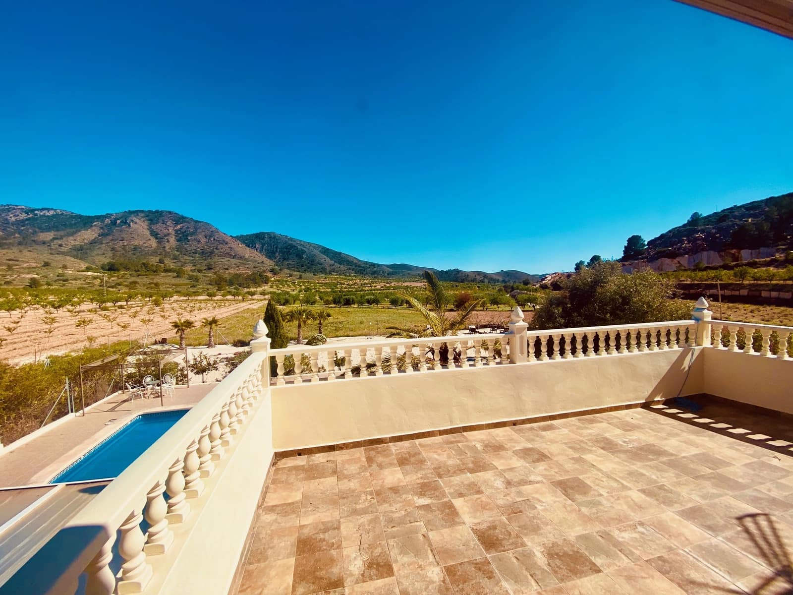 5 Zimmer Villa zu verkaufen in Barbarroja mit Pool Garage - 475.000 € (Ref: 9713608)