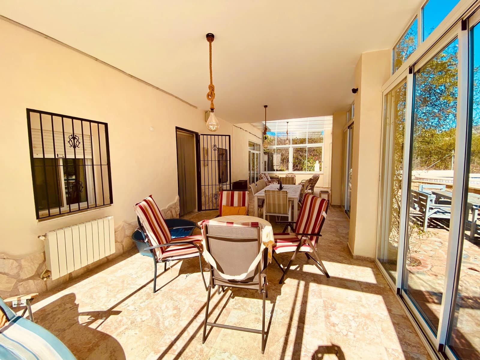 5 Zimmer Villa zu verkaufen in Barbarroja mit Pool Garage - 475.000 € (Ref: 9713608)