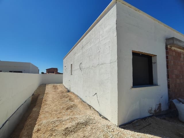 2 sovrum Hus till salu i Fortuna med pool garage - 235 000 € (Ref: 9744297)