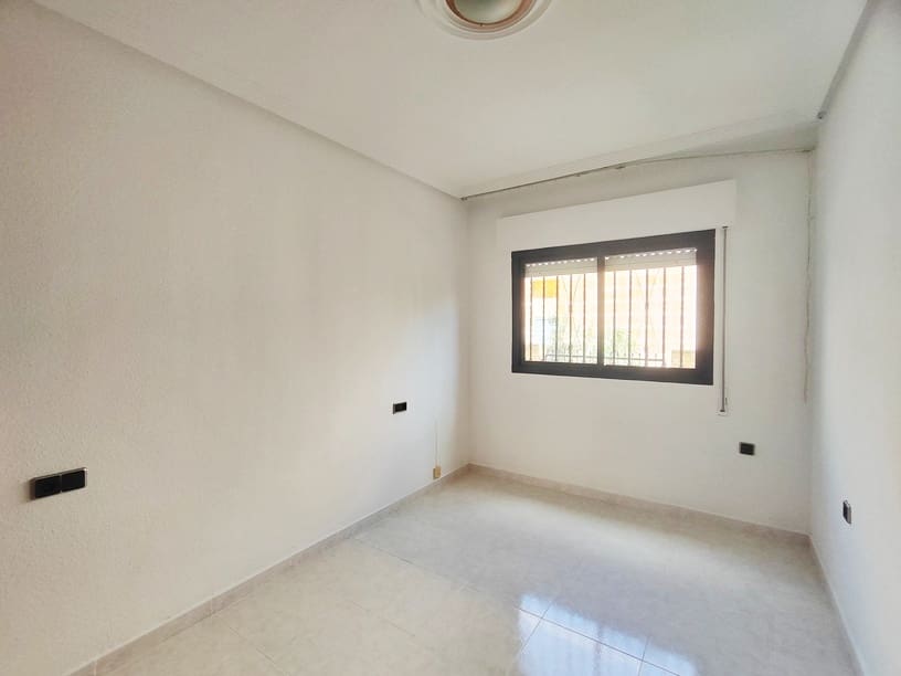 2 makuuhuone Huoneisto myytävänä paikassa Fortuna - 85 000 € (Ref: 9777005)