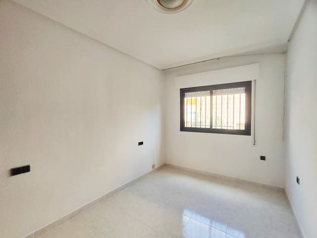 2 makuuhuone Huoneisto myytävänä paikassa Fortuna - 85 000 € (Ref: 9777005)