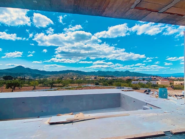 3 makuuhuone Huvila myytävänä paikassa Macisvenda, Abanilla mukana uima-altaan 
autotalli - 419 950 € (Ref: 9778972)