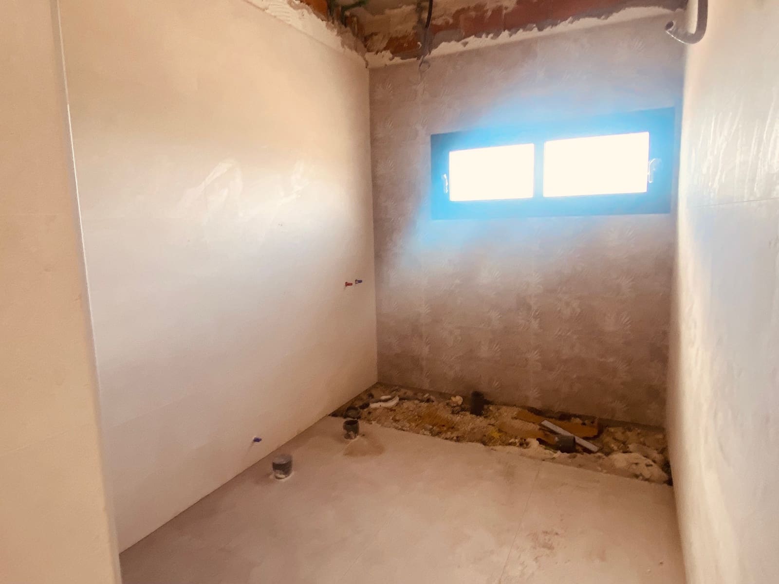 3 makuuhuone Huvila myytävänä paikassa Macisvenda mukana uima-altaan 
autotalli - 419 950 € (Ref: 9778972)