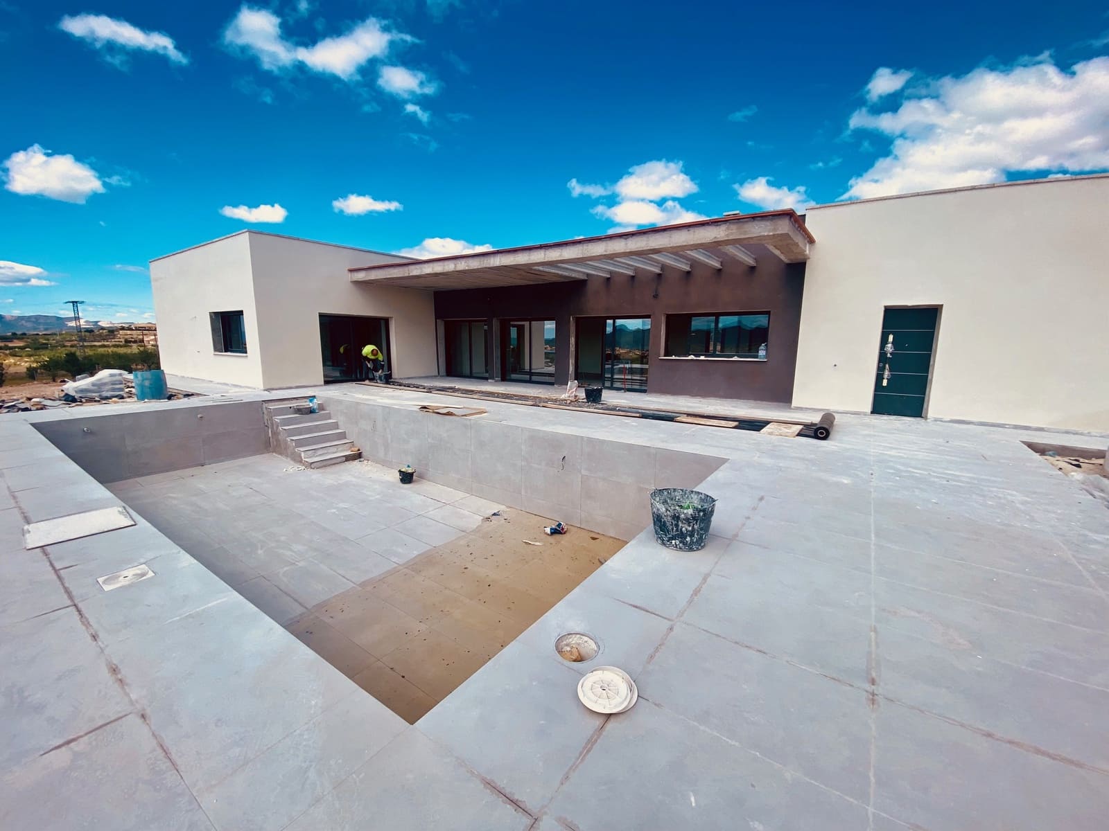 3 makuuhuone Huvila myytävänä paikassa Macisvenda mukana uima-altaan 
autotalli - 419 950 € (Ref: 9778972)