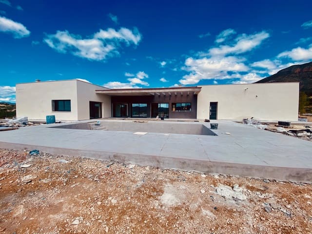 3 makuuhuone Huvila myytävänä paikassa Macisvenda, Abanilla mukana uima-altaan 
autotalli - 419 950 € (Ref: 9778972)