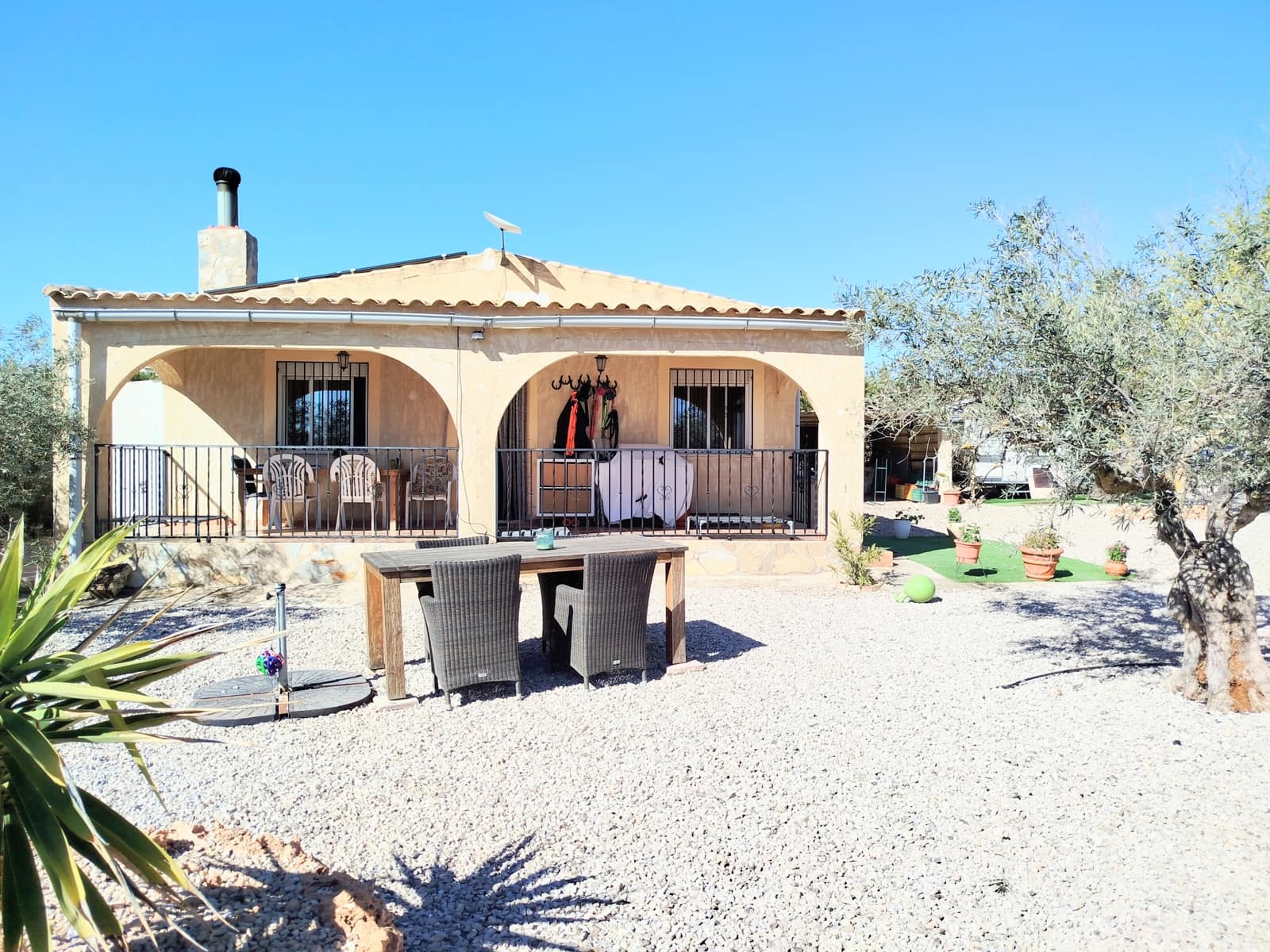 Finca/Hus på landet till salu i Caudete med garage - 169 995 € (Ref: 9789515)