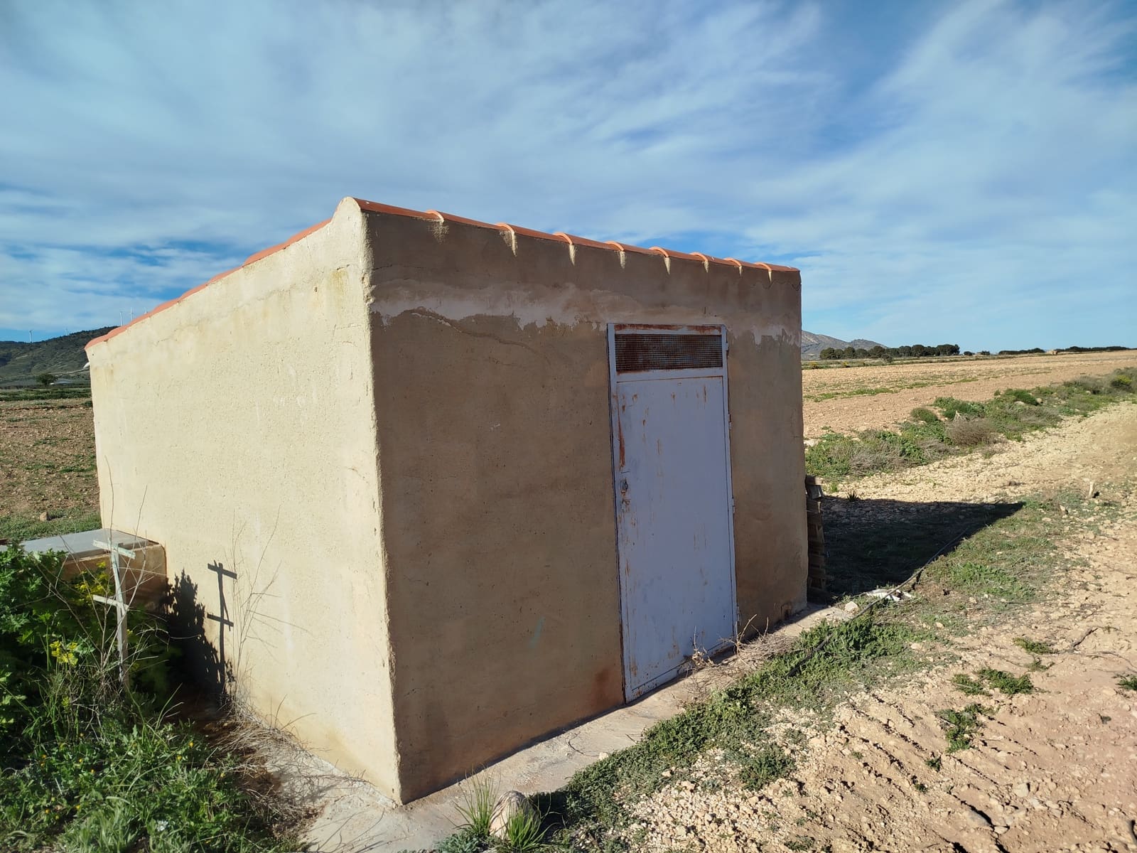 3 soveværelse Finca/Landehus til salg i Yecla med swimmingpool garage - € 170.000 (Ref: 9795940)