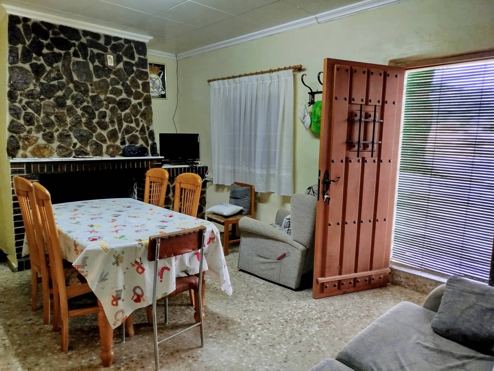 3 soveværelse Finca/Landehus til salg i Yecla med swimmingpool garage - € 170.000 (Ref: 9795940)