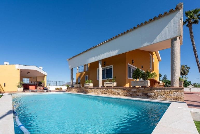 Finca/Casa Rural de 5 habitaciones en Orihuela en venta con piscina garaje - 675.000 € (Ref: 9802919)