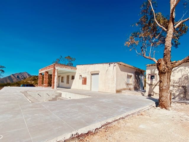 3 Zimmer Villa zu verkaufen in Hondón de las Nieves mit Pool - 279.000 € (Ref: 9813575)