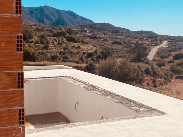 3 Zimmer Villa zu verkaufen in Hondón de las Nieves mit Pool - 279.000 € (Ref: 9813575)