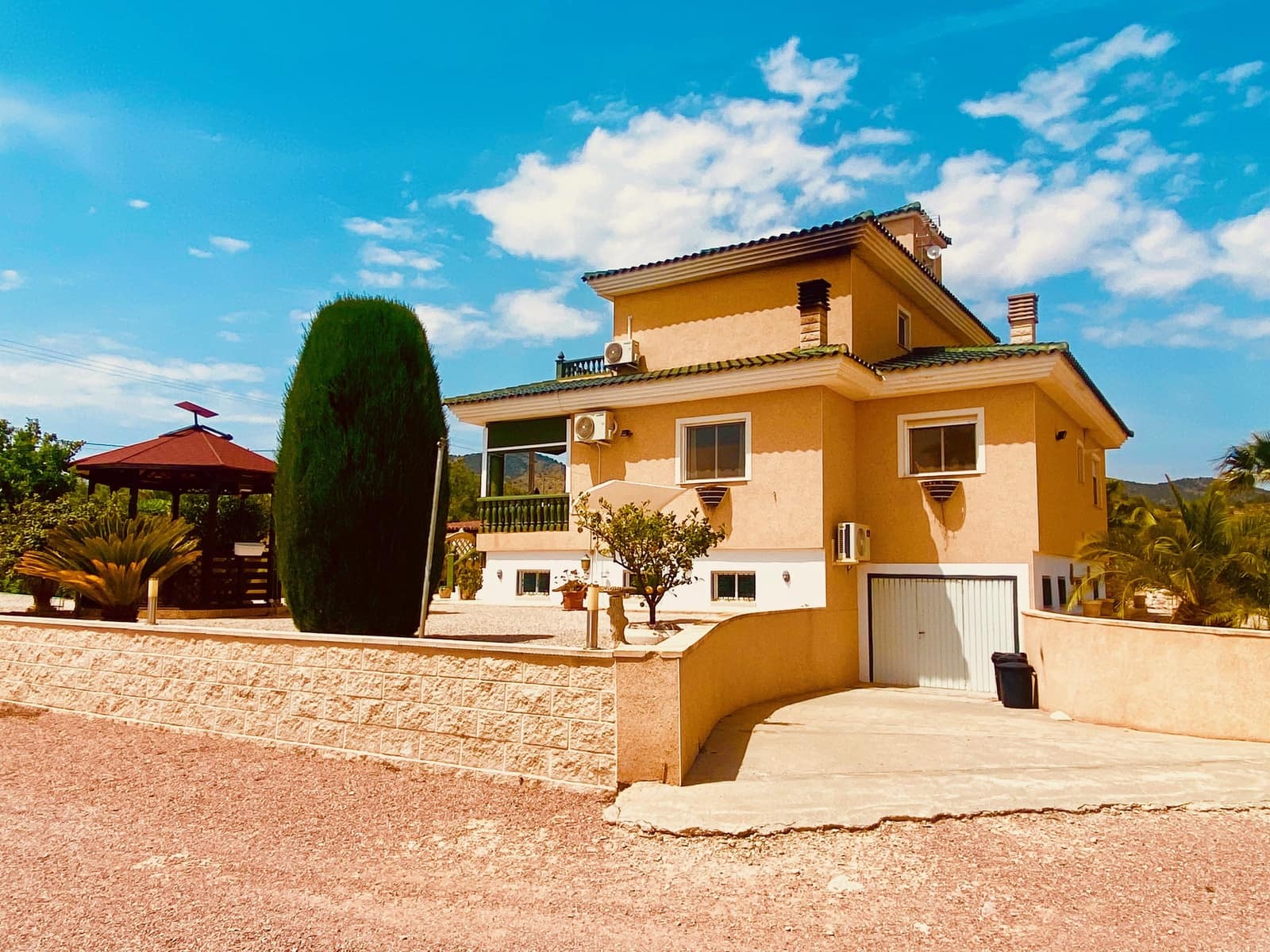 4 sovrum Villa till salu i Macisvenda med pool garage - 475 000 € (Ref: 9814997)