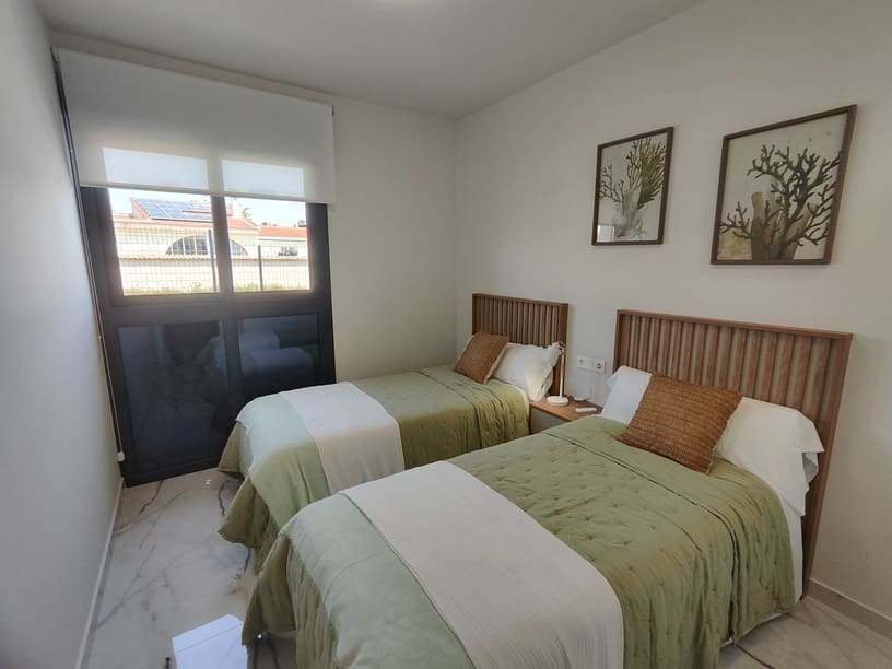 2 soveværelse Lejlighed til salg i Ciudad Quesada med swimmingpool garage - € 342.000 (Ref: 9841085)