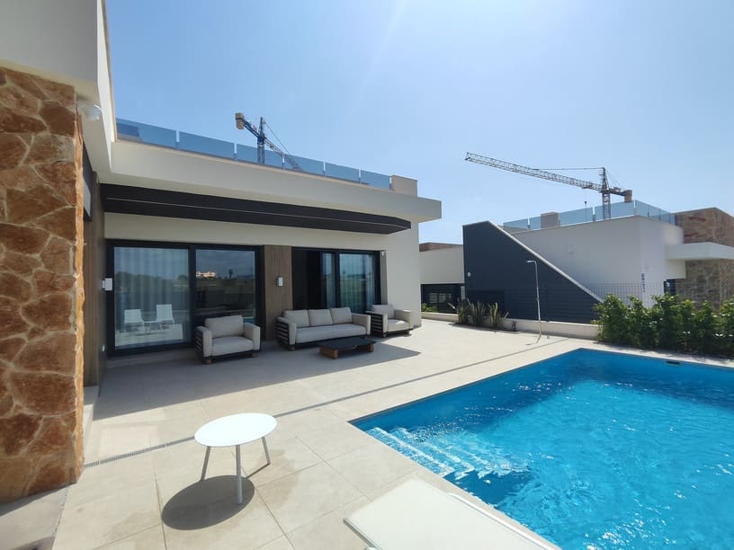 3 bedroom Townhouse for sale in Ciudad Quesada with pool garage - € 579,000 (Ref: 9841086)