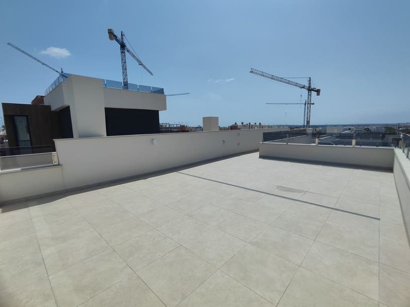 3 bedroom Townhouse for sale in Ciudad Quesada with pool garage - € 579,000 (Ref: 9841086)