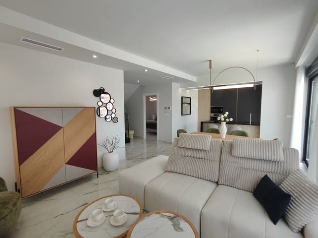3 makuuhuone Omakotitalo myytävänä paikassa Ciudad Quesada, Rojales mukana uima-altaan - 649 000 € (Ref: 9841088)