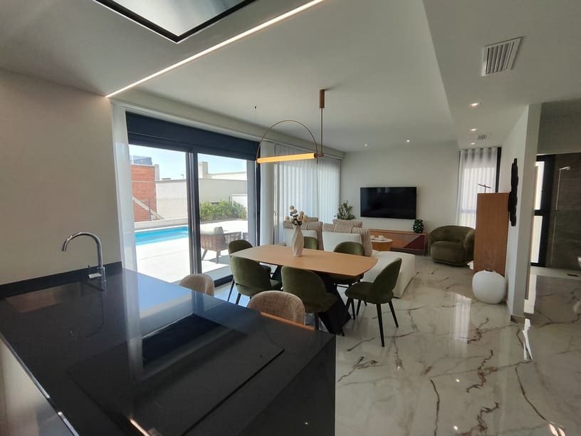 3 bedroom Townhouse for sale in Ciudad Quesada with pool - € 649,000 (Ref: 9841088)