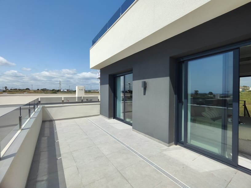 3 bedroom Townhouse for sale in Ciudad Quesada with pool - € 649,000 (Ref: 9841088)