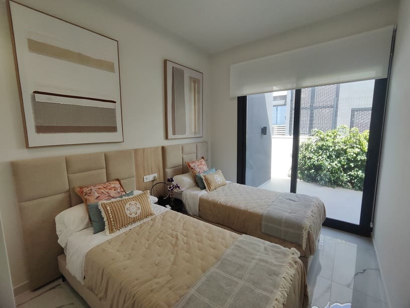 3 bedroom Townhouse for sale in Ciudad Quesada with pool - € 549,000 (Ref: 9841089)