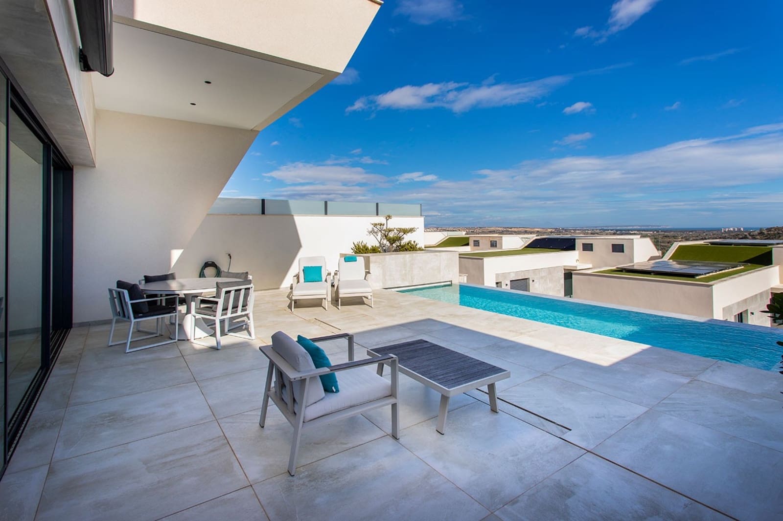 3 bedroom Townhouse for sale in Ciudad Quesada with pool garage - € 749,000 (Ref: 9848192)