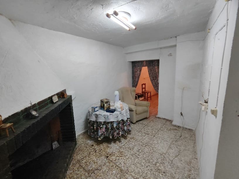 5 slaapkamer Finca/Landhuis te koop in Fortuna met garage - € 119.000 (Ref: 9850294)