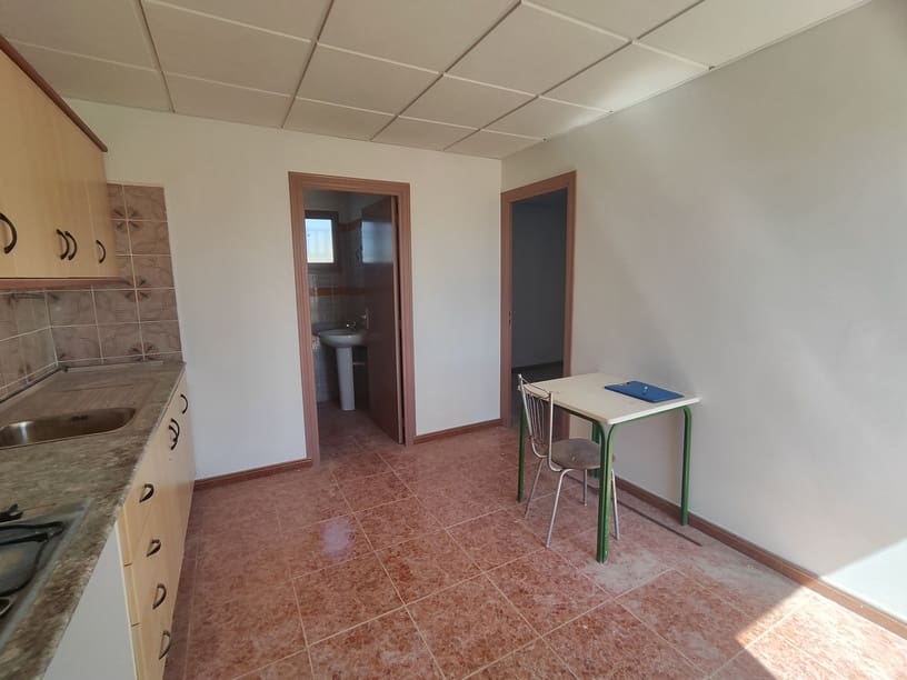 5 bedroom Finca/Country House for sale in Abanilla with garage - € 94,000 (Ref: 9872477)