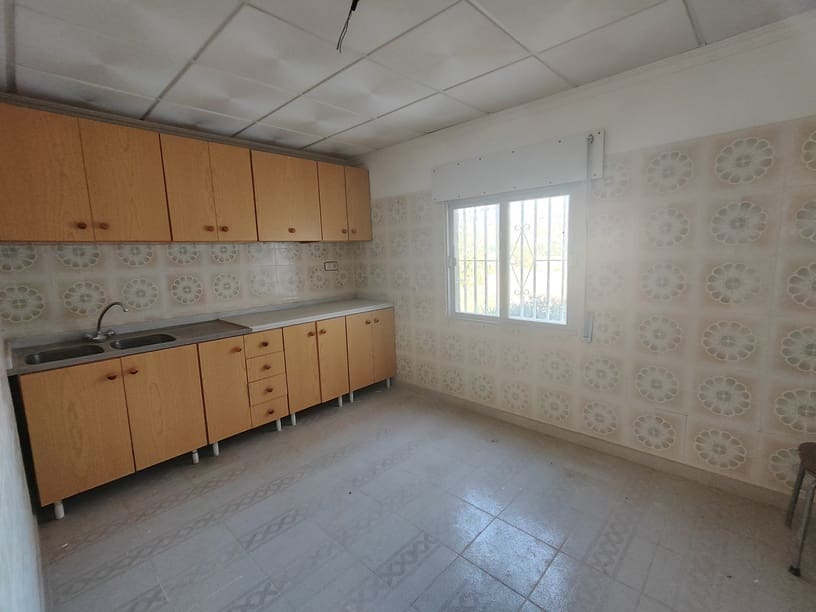 5 bedroom Finca/Country House for sale in Abanilla with garage - € 94,000 (Ref: 9872477)
