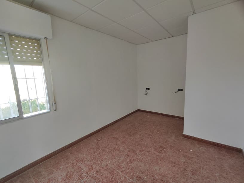 5 bedroom Finca/Country House for sale in Abanilla with garage - € 94,000 (Ref: 9872477)