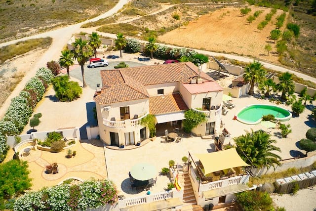 6 sovrum Finca/Hus på landet till salu i Barbarroja med pool garage - 535 000 € (Ref: 9909341)