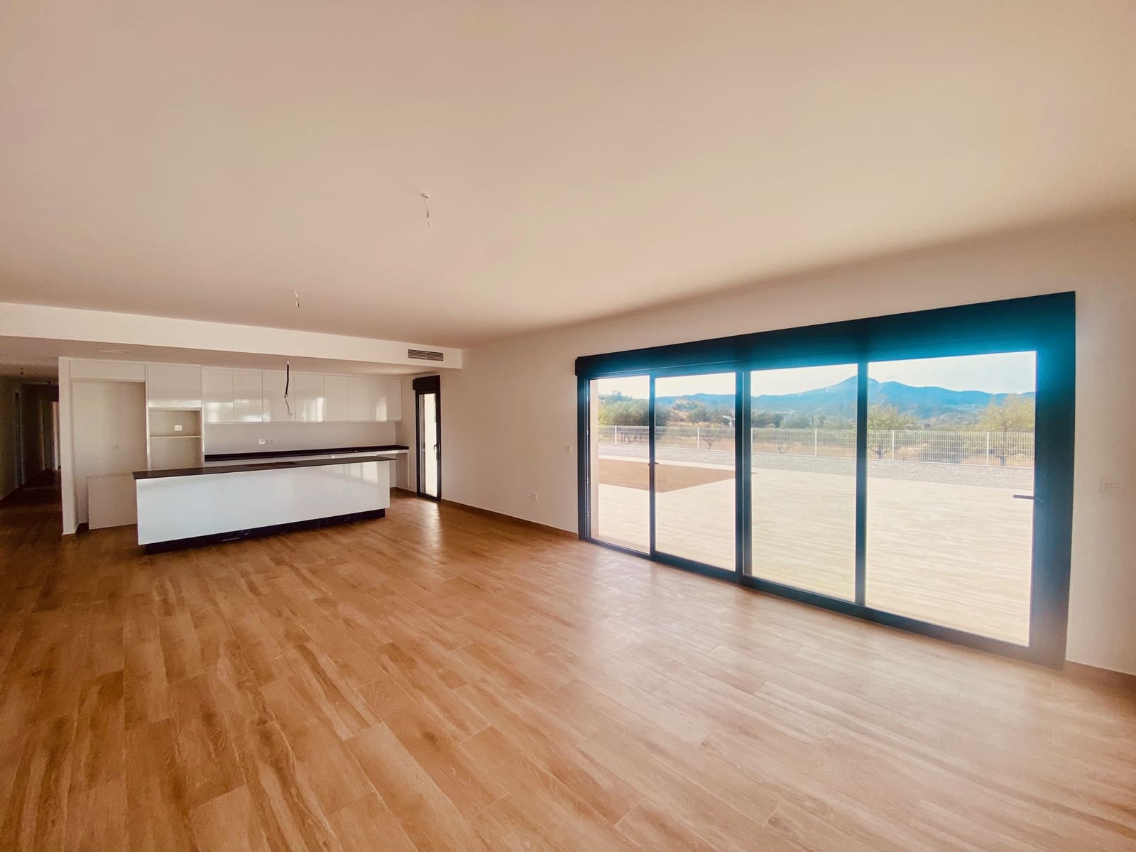 3 chambre Villa/Maison à vendre à Macisvenda avec piscine garage - 384 950 € (Ref: 9918942)