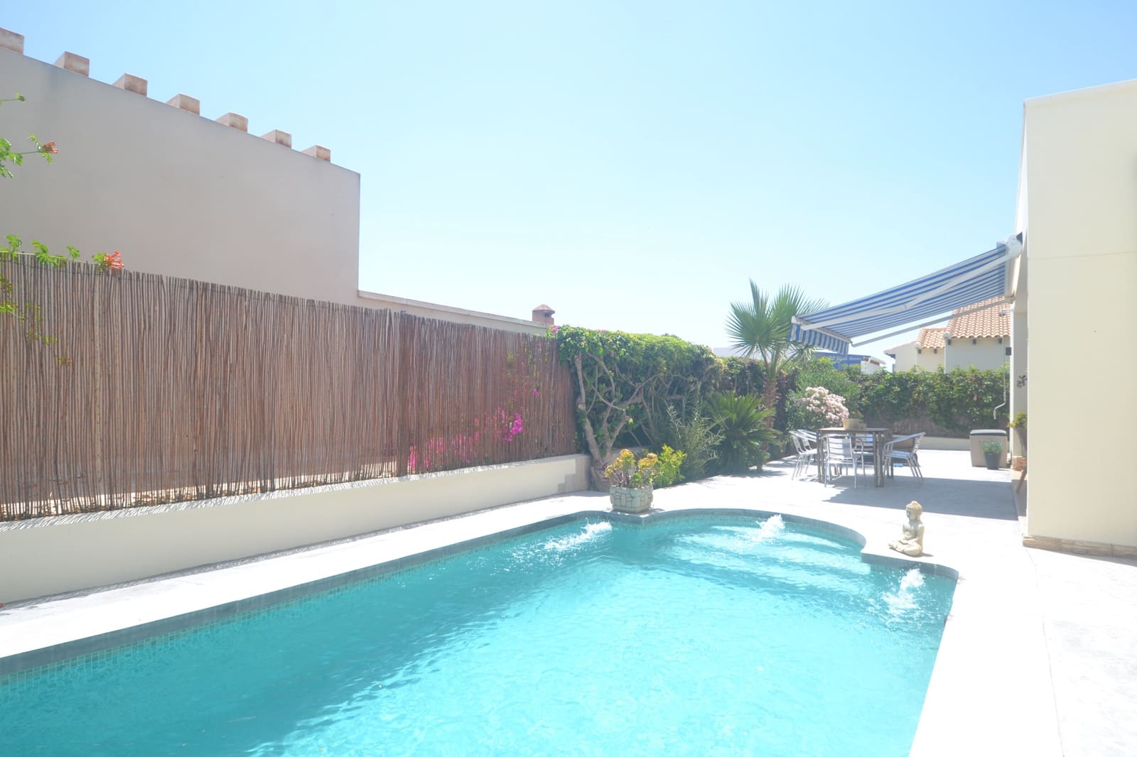4 soveværelse Byhus til salg i Fortuna med swimmingpool - € 299.950 (Ref: 9931139)