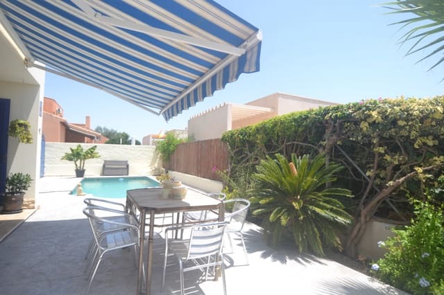 4 soveværelse Byhus til salg i Fortuna med swimmingpool - € 299.950 (Ref: 9931139)