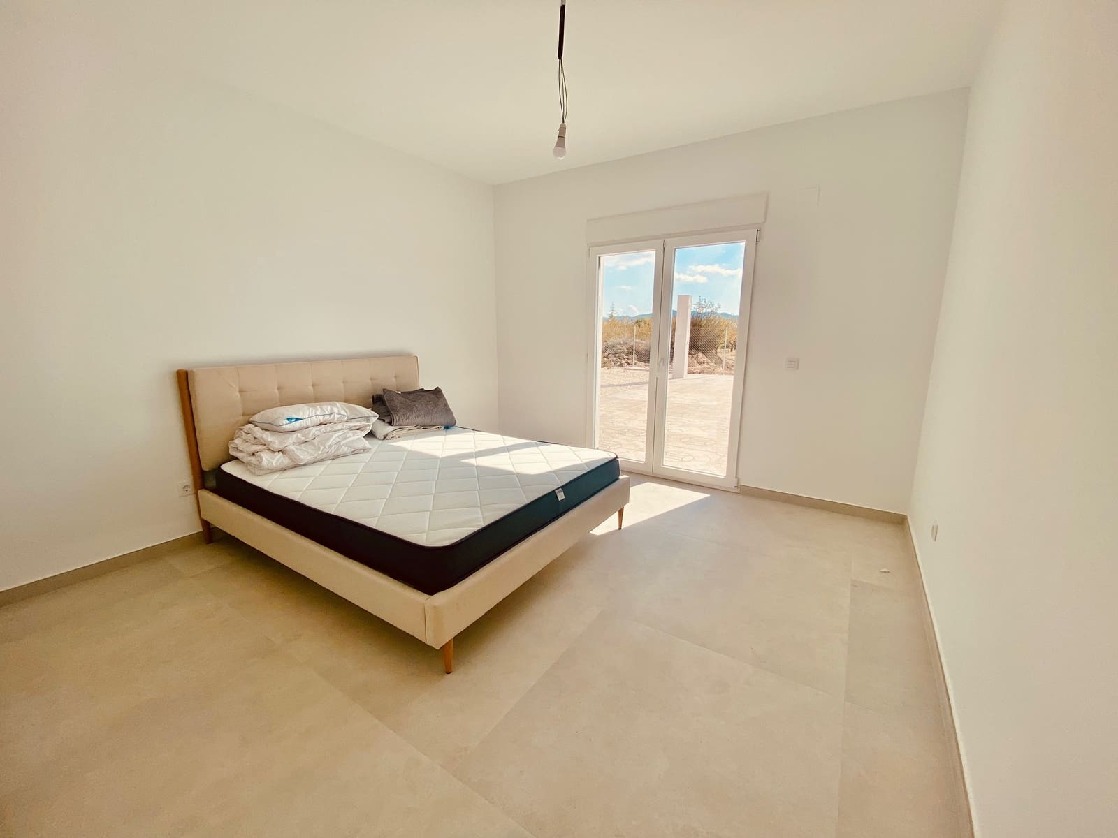 3 soveværelse Villa til salg i Pinoso med swimmingpool garage - € 365.000 (Ref: 9932114)