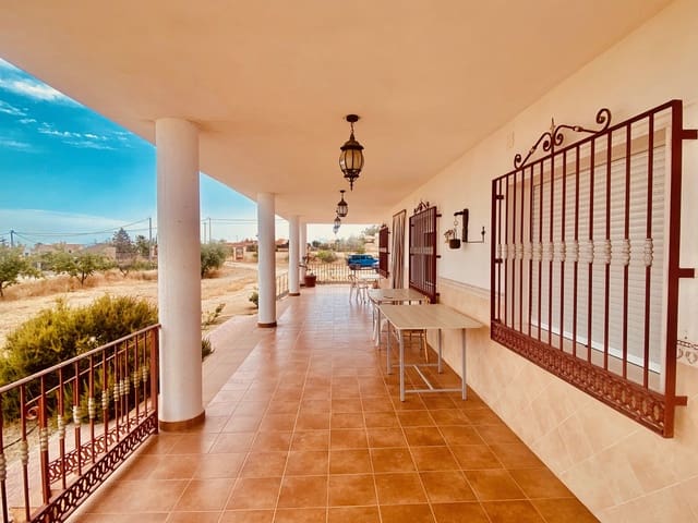 4 slaapkamer Villa te koop in Fortuna - € 315.000 (Ref: 9961161)
