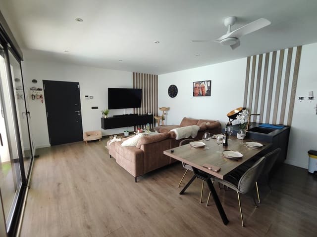 Casa de 4 habitaciones en Fortuna en venta con piscina garaje - 355.000 € (Ref: 9994482)