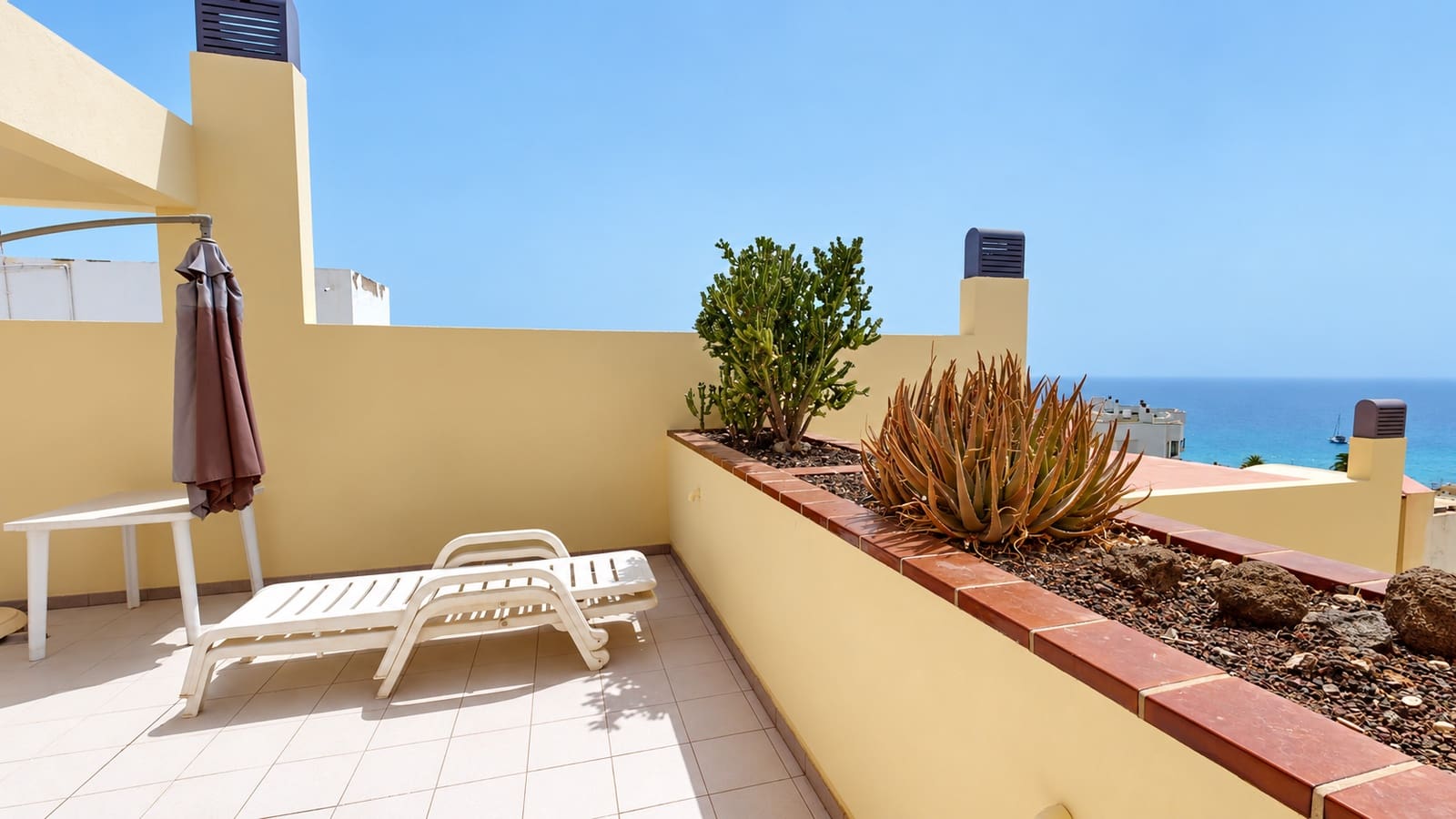 1 soverom Leilighet til leie i Morro Jable - € 1 200 (Ref: 10088924)
