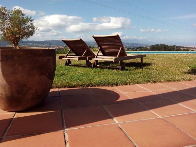 6 soveværelse Villa til salg i Siero med swimmingpool garage - € 650.000 (Ref: 5150097)