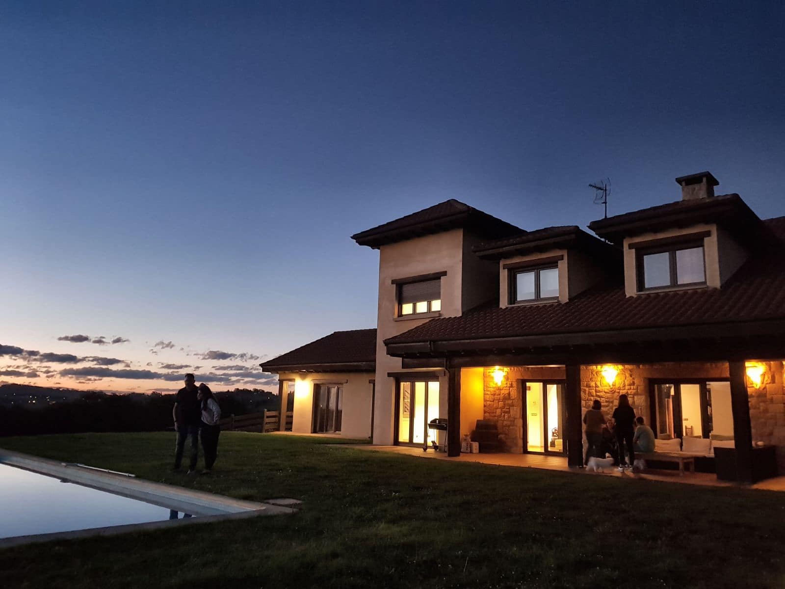 6 soveværelse Villa til salg i Siero med swimmingpool garage - € 650.000 (Ref: 5150097)