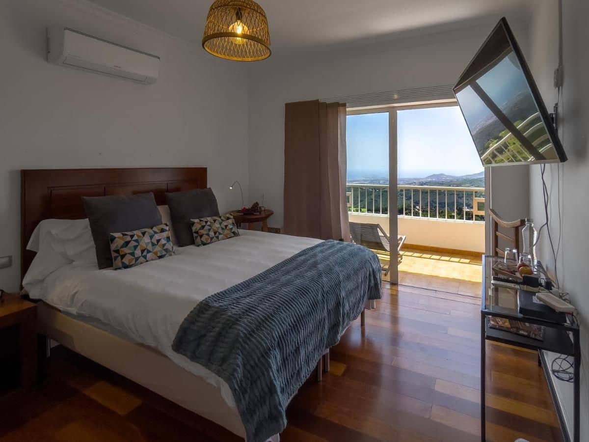 10 soveværelse Hotel til salg i Santa Brigida med swimmingpool garage - € 2.500.000 (Ref: 5239466)