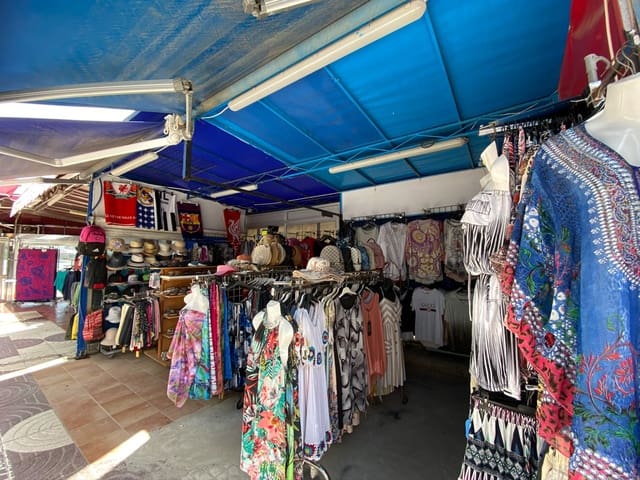 Commercial for sale in Playa del Inglés, San Bartolomé de Tirajana - € 400,000 (Ref: 7027566)