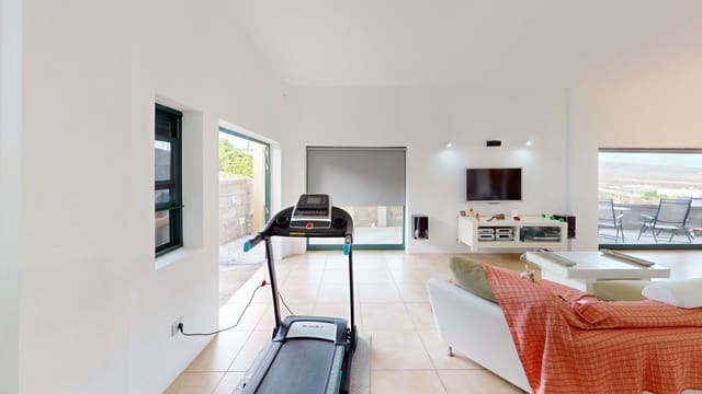 2 soveværelse Villa til salg i El Salobre, San Bartolomé de Tirajana med garage - € 425.000 (Ref: 7973988)