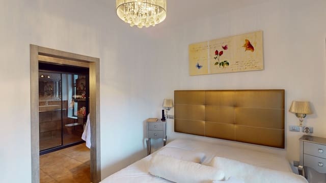 2 soveværelse Villa til salg i El Salobre, San Bartolomé de Tirajana med garage - € 425.000 (Ref: 7973988)