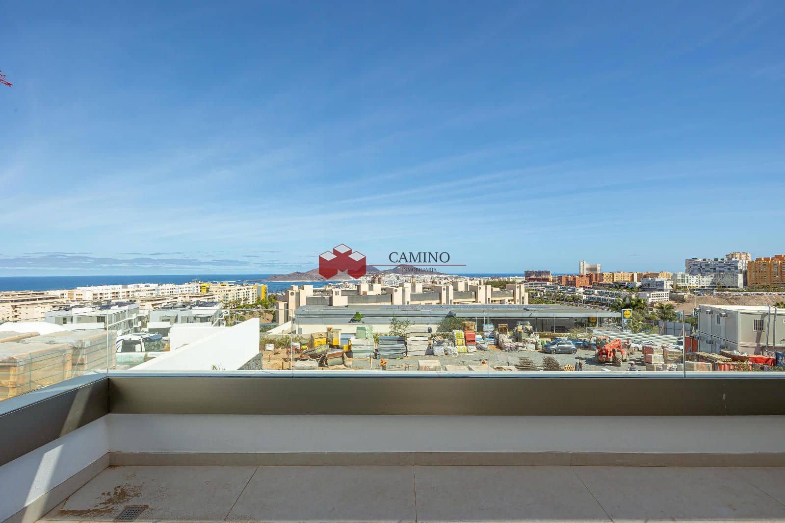 3 slaapkamer Villa te koop in Las Palmas de Gran Canaria met zwembad garage - € 1.095.000 (Ref: 10050693)