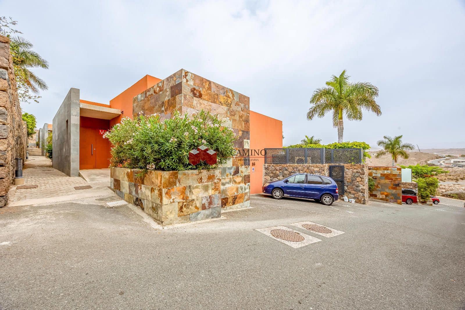 Chalet de 2 habitaciones en Salobre Golf en venta con piscina - 850.000 € (Ref: 10062811)