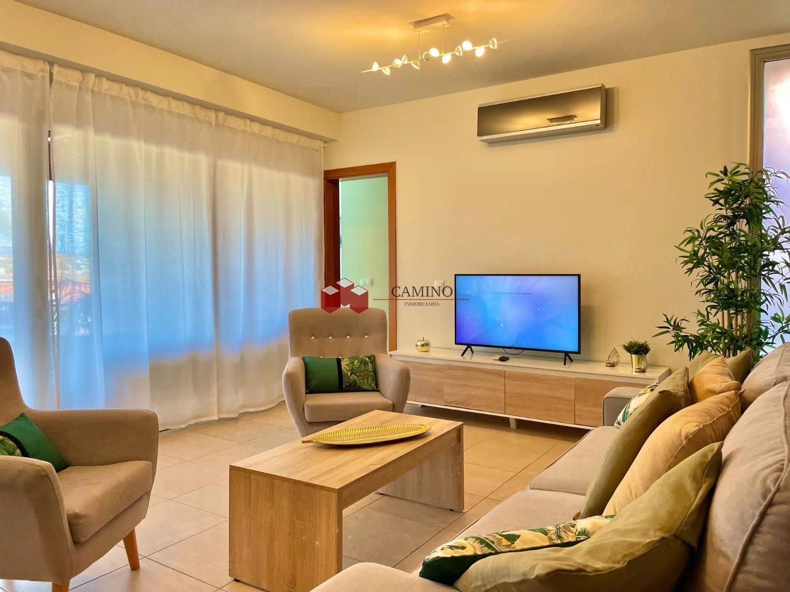 Chalet de 2 habitaciones en Salobre Golf en venta con piscina - 850.000 € (Ref: 10062811)